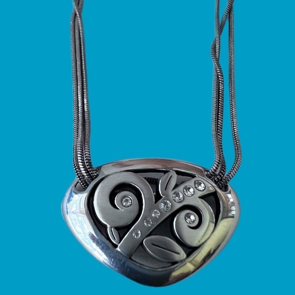 Brighton Eve Delight Short Leaf Necklace silver plated excellent. Condition … - Picture 6 of 6